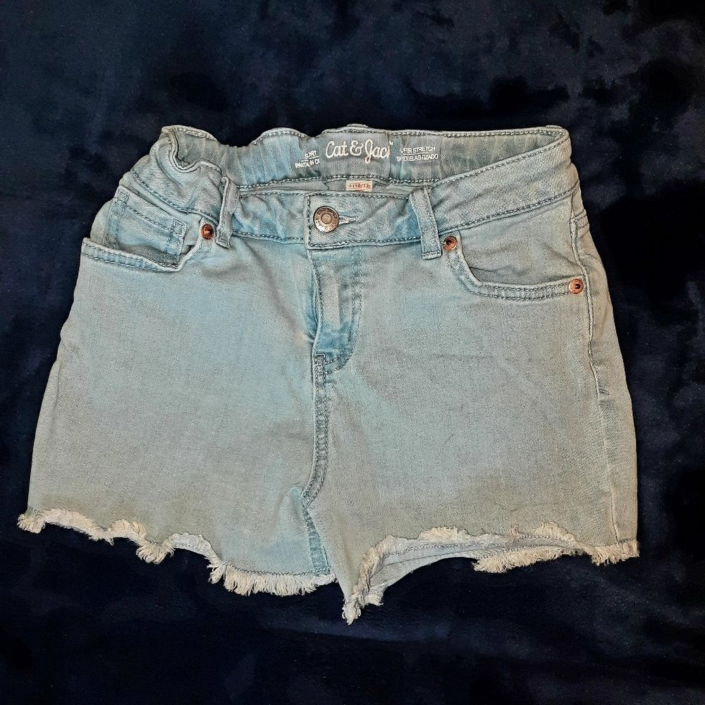 Cat and Jack girls shorts